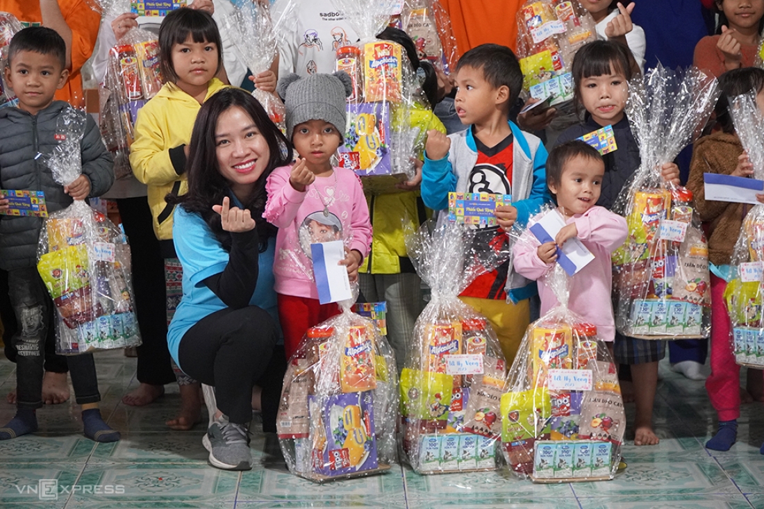 Tết Hy vọng đầu tiên của những em bé Tây Nguyên