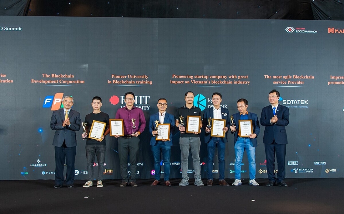 Tập đoàn FPT nhận giải thưởng về đóng góp cho blockchain Việt Nam
