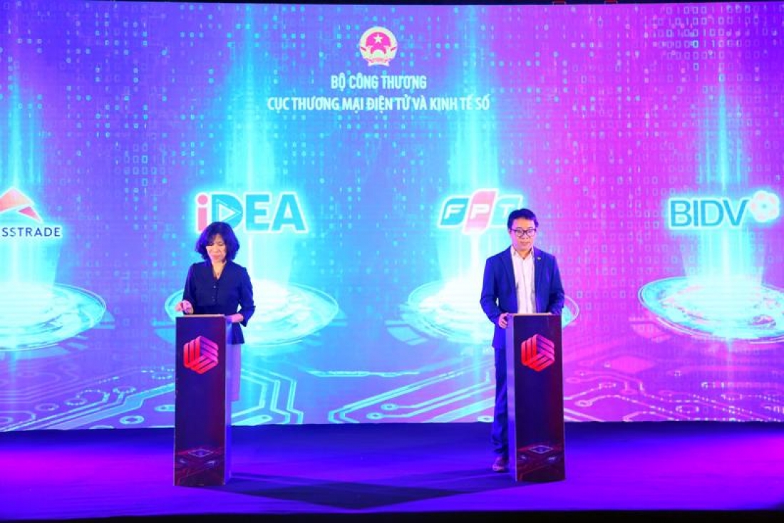 FPT ký kết hợp tác chuyển đổi số với Cục Thương mại điện tử và Kinh tế số