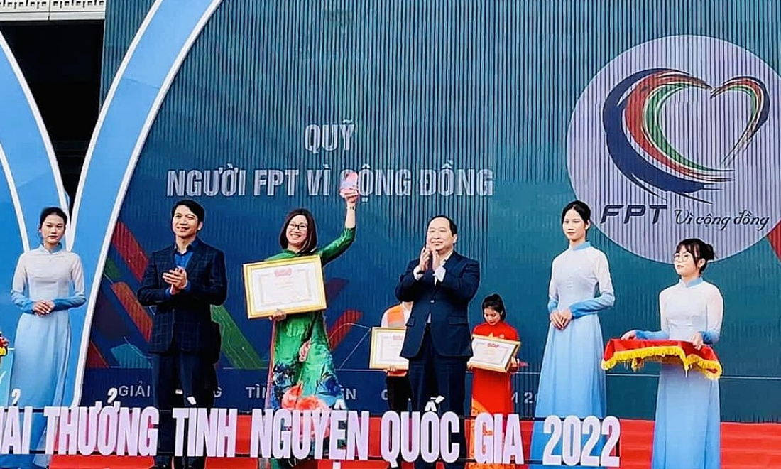 FPT nhận giải Tình nguyện quốc gia