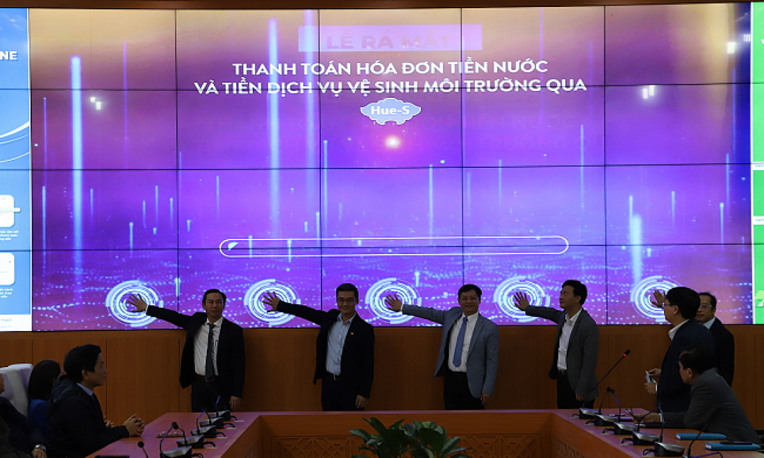 FPT Telecom ra mắt thanh toán tiền nước và dịch vụ vệ sinh môi trường qua Hue-S