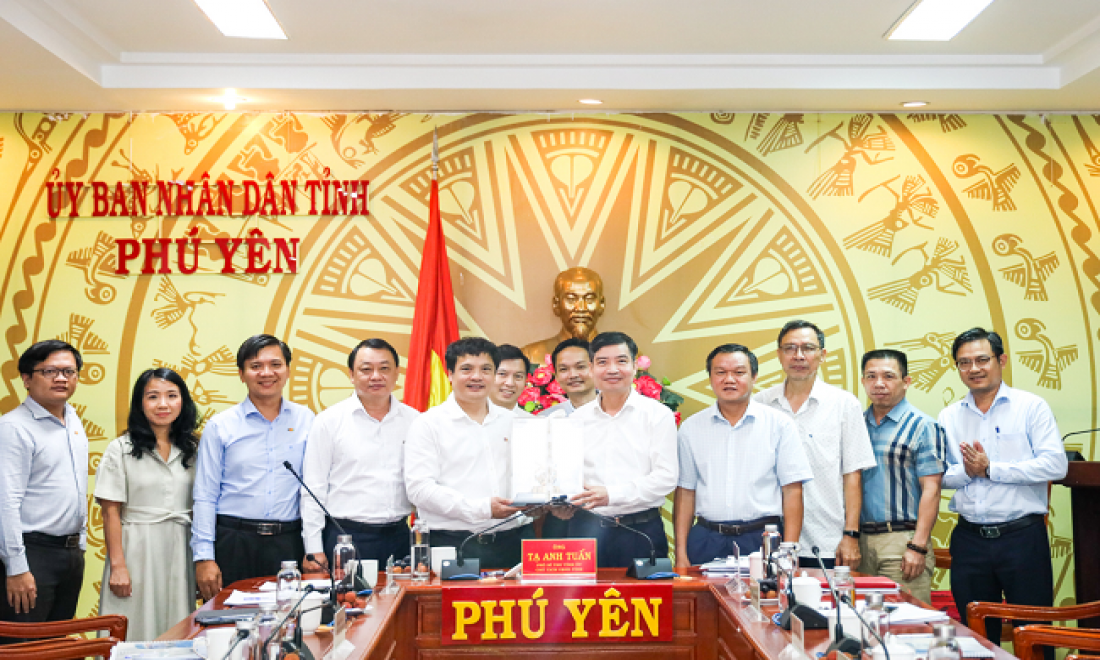 FPT mang sứ mệnh phát triển giáo dục và thúc đẩy chuyển đổi số đến Phú Yên