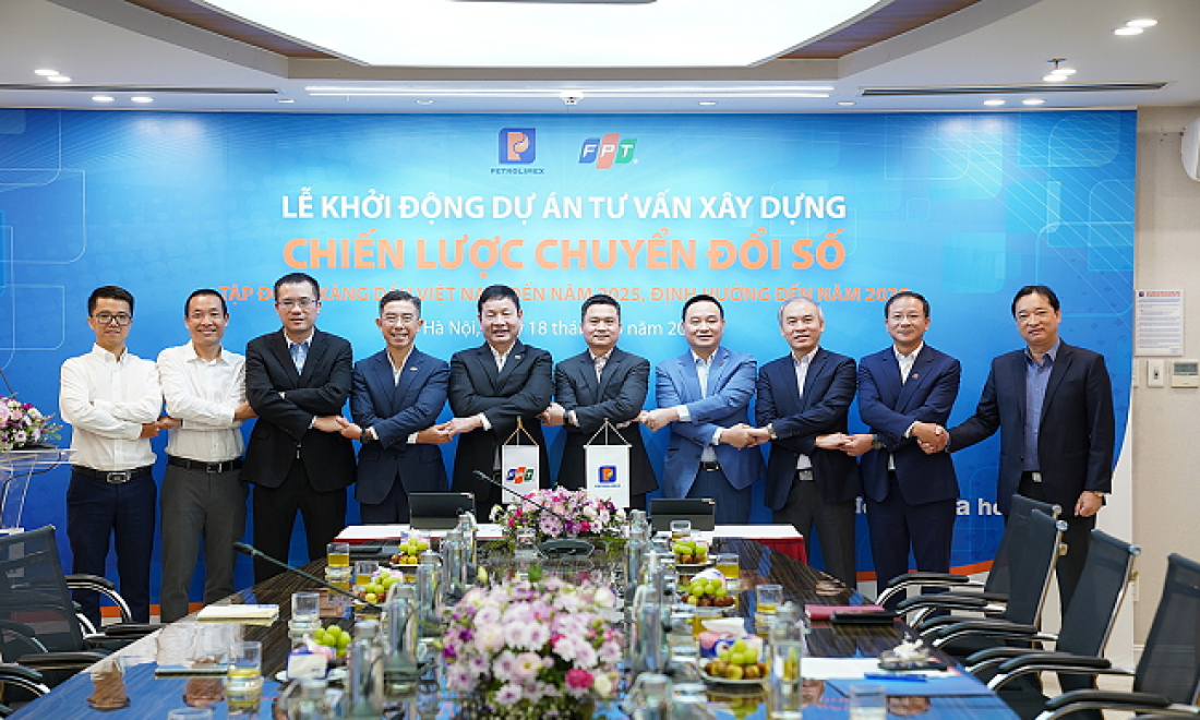 FPT tư vấn chuyển đổi số toàn diện cho Petrolimex