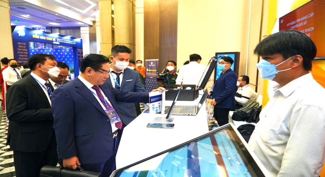 Sản phẩm chuyển đổi số của FPT gây ấn tượng đại biểu HEF