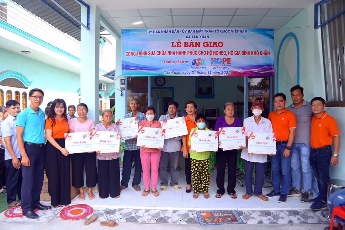 FPT khánh thành 30 căn nhà Hạnh Phúc cho người nghèo