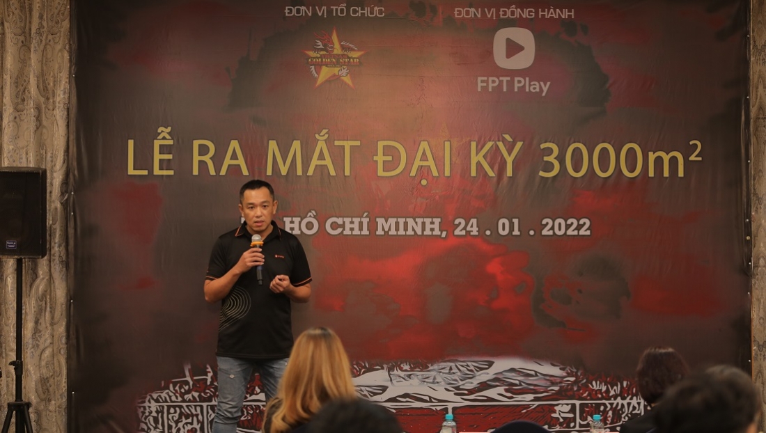 Ủng hộ ĐT Việt Nam, FPT Play đồng hành cùng VGS thực hiện lá đại kỳ khổng lồ
