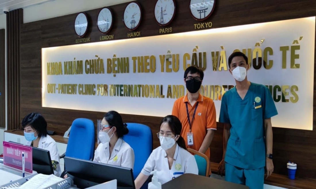 24 giờ gấp rút 'phủ sóng' Internet FPT cho điểm tiêm Bệnh viện E - Hà Nội