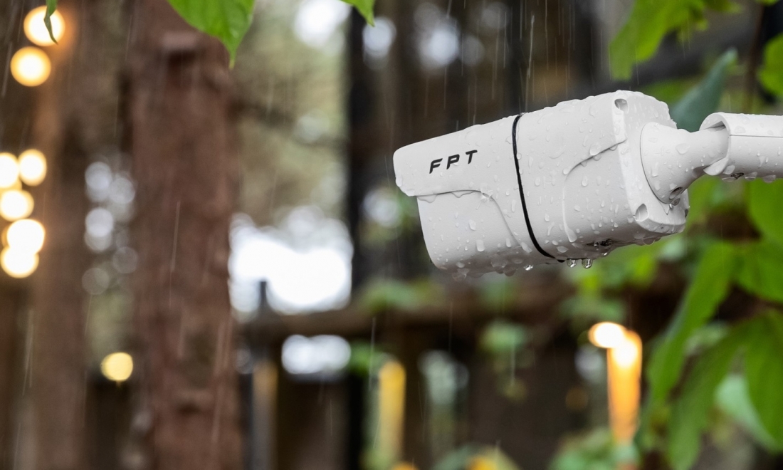 Không chỉ xem lại, người dùng còn có thể thao tác nhiều hơn cùng FPT Camera
