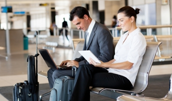 Đi công tác nhưng vẫn muốn giữ kết nối? Dùng ngay những công cụ sau