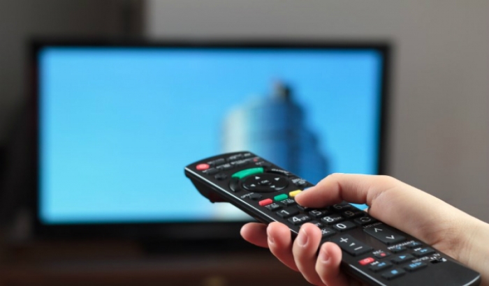 Remote tivi gặp vấn đề, tham khảo 3 mẹo sau trước khi quyết định mua mới