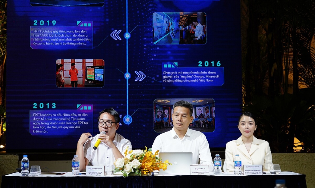 Robot tự hành sản xuất NextAMR do FPT chế tạo sẽ trình diễn Techday 2022