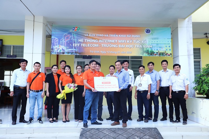 FPT Telecom bàn giao phòng Network LAB và triển khai Internet độc quyền cho Ký túc xá Trường ĐH Trà Vinh
