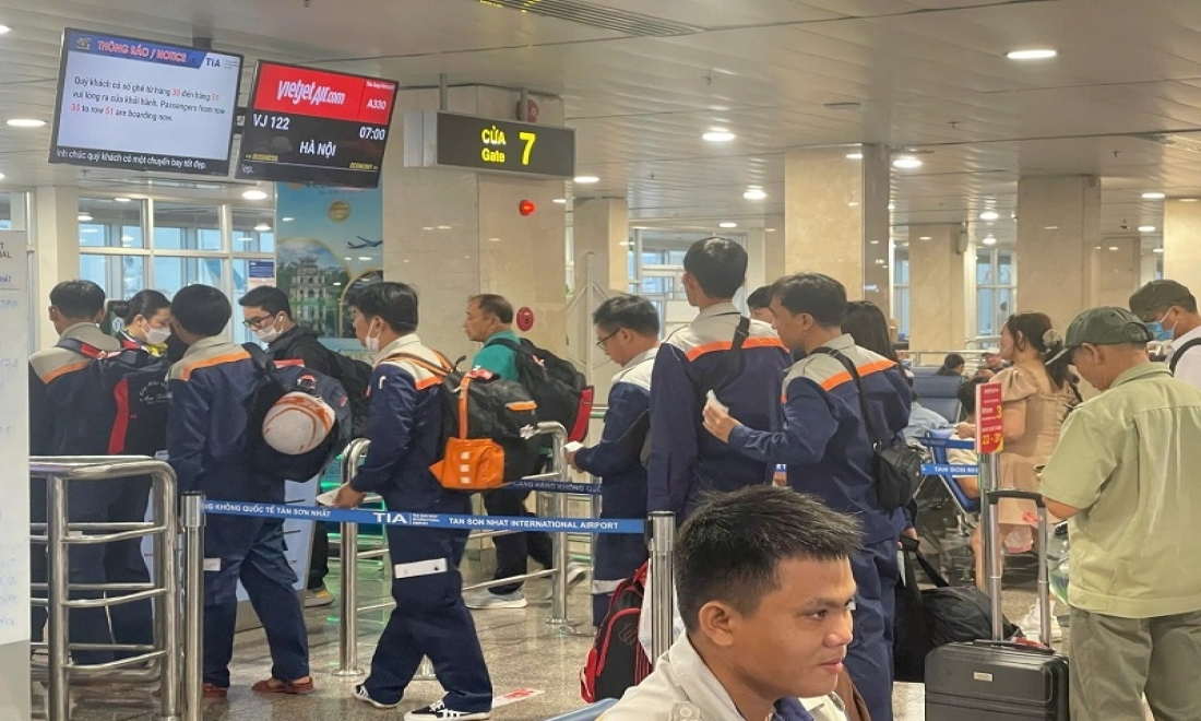 FPT Telecom cấp tốc dồn toàn lực về miền Bắc ứng cứu hạ tầng, khôi phục kết nối sau bão Yagi