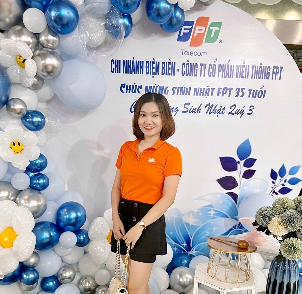 Nhân viên FPT Telecom Điện Biên giúp khách hàng cấp cứu kịp thời